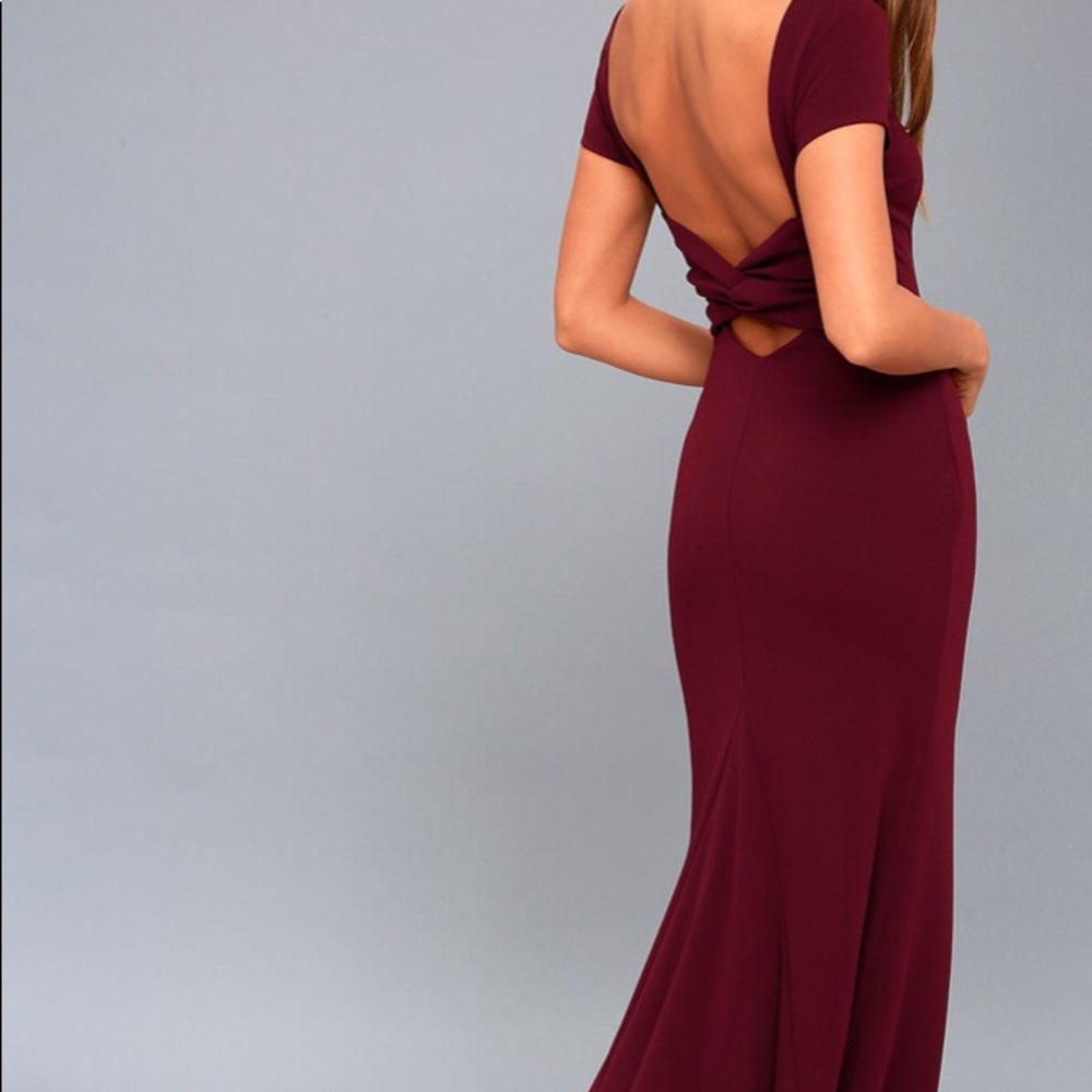 ENDLESS LOVE BURGUNDY BACKLESS MAXI DRESS